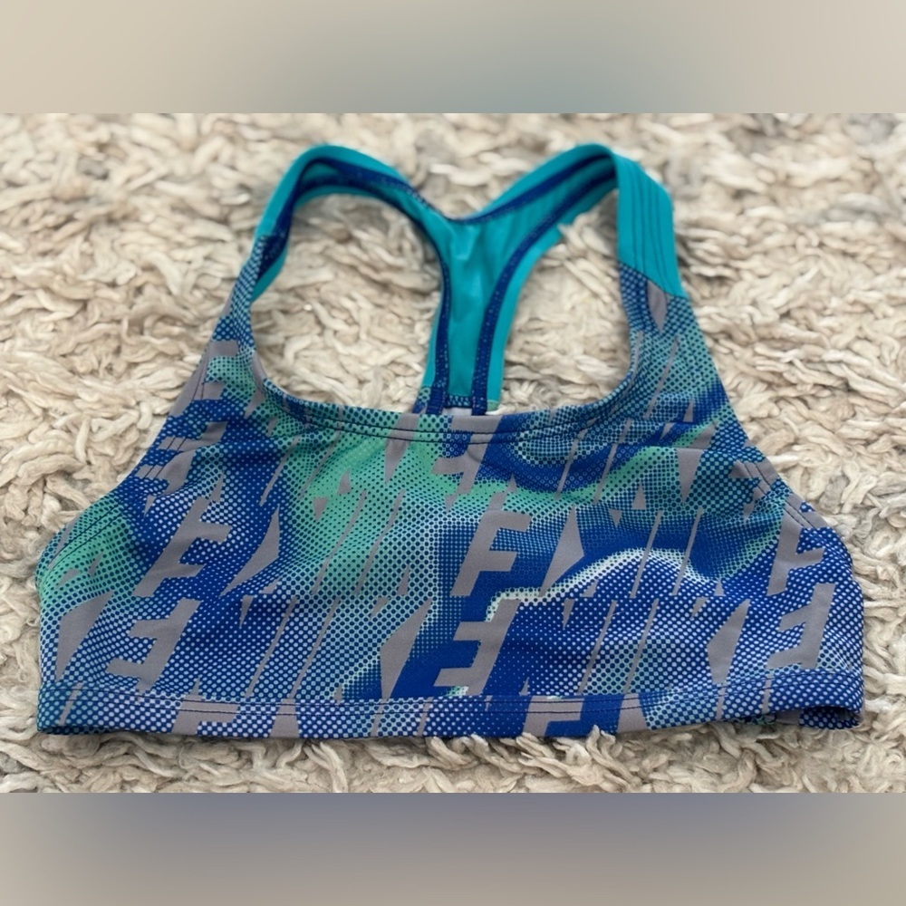 Nike Girls Size 8 Sports Bra Teal Blue